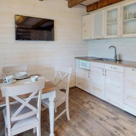 Vakantiehuis Lovely In With Heated Swimming Pool *